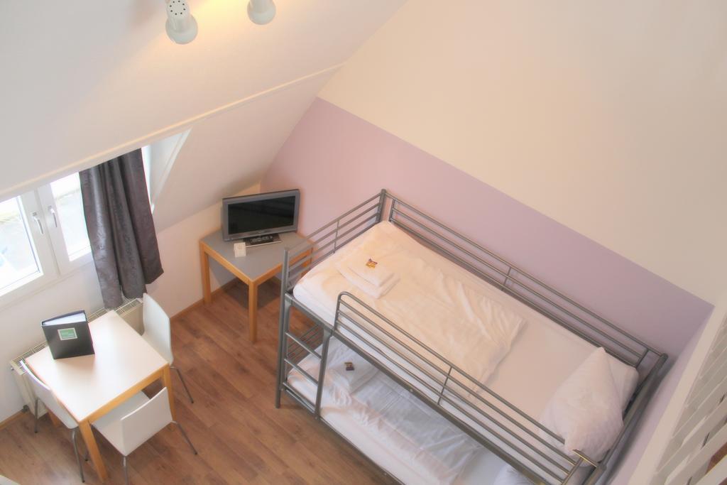 Stayinn Hostel Und Gaestehaus Фрайбург Стая снимка